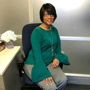 Meet your Posher, Sherry